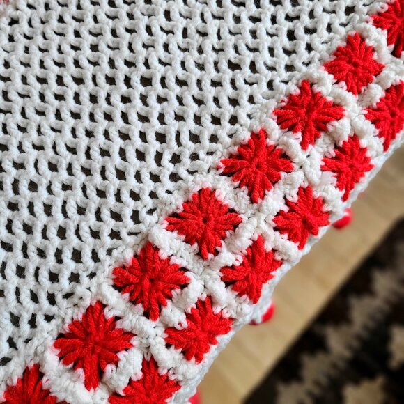 Bohemian decor white and red hand made crochet throw blanket Afghan sofa cover. - Picture 5 of 8